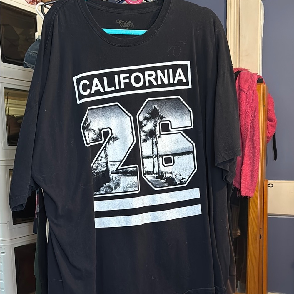 Classic Black California Graphic Men's T-Shirt